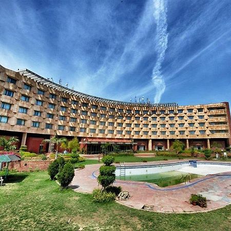 Centaur Hotel Нью-Дели Экстерьер фото