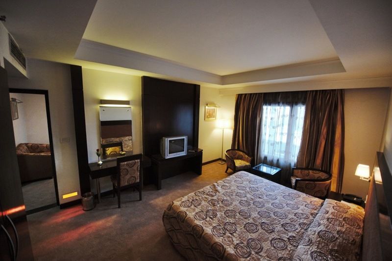 Centaur Hotel Нью-Дели Экстерьер фото