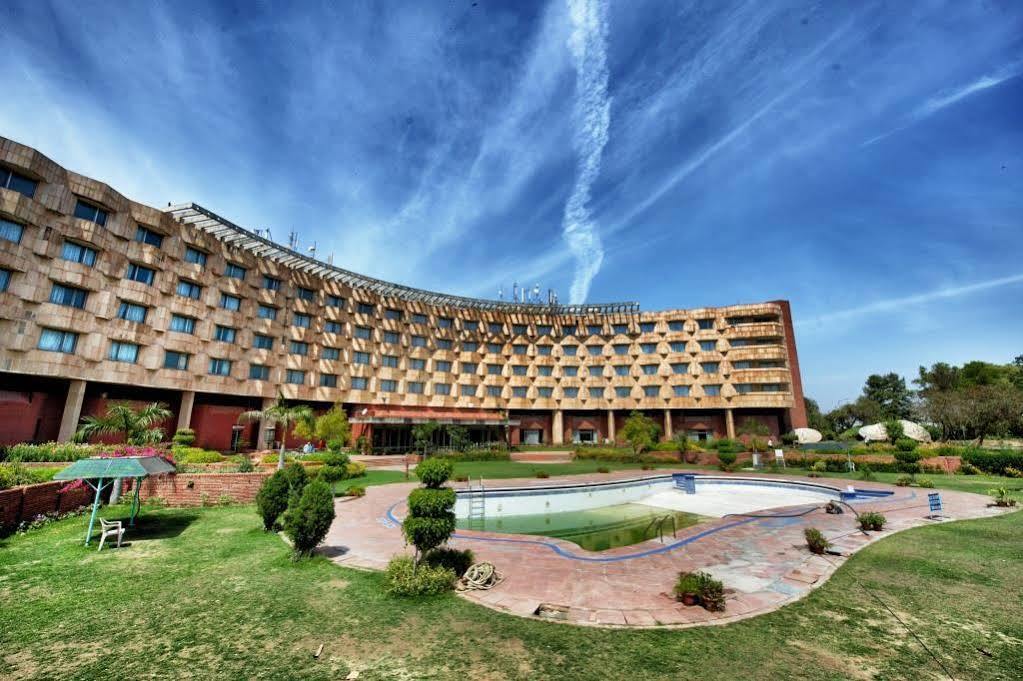 Centaur Hotel Нью-Дели Экстерьер фото
